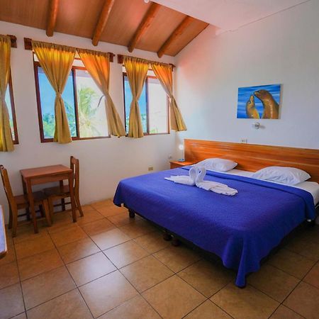 Galapagos Verde Azul Puerto Ayora  Zewnętrze zdjęcie