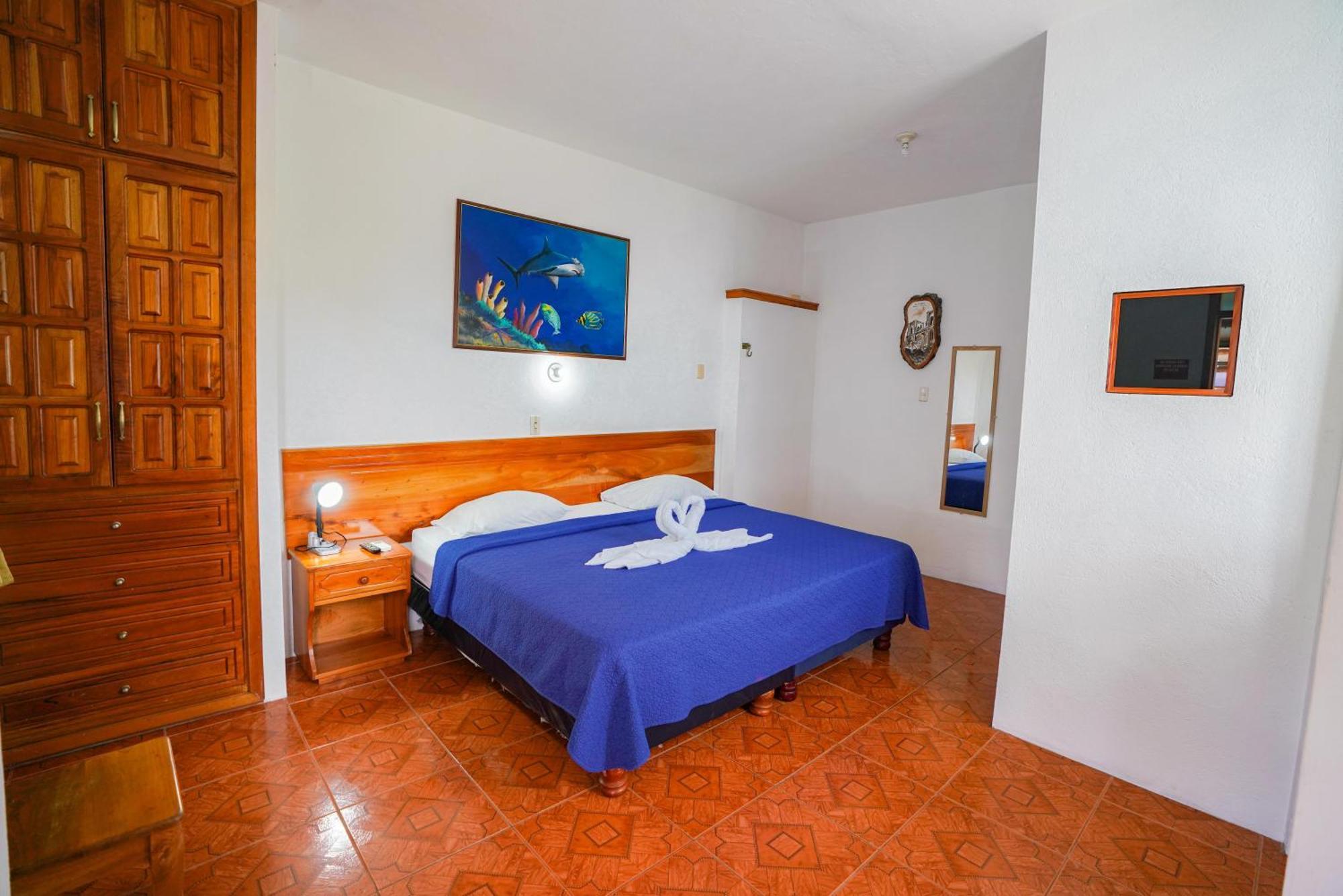 Galapagos Verde Azul Puerto Ayora  Zewnętrze zdjęcie