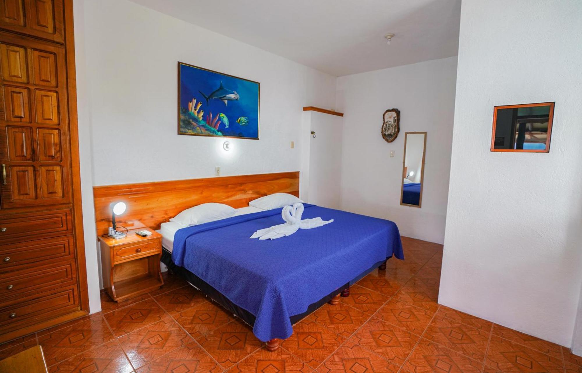 Galapagos Verde Azul Puerto Ayora  Zewnętrze zdjęcie