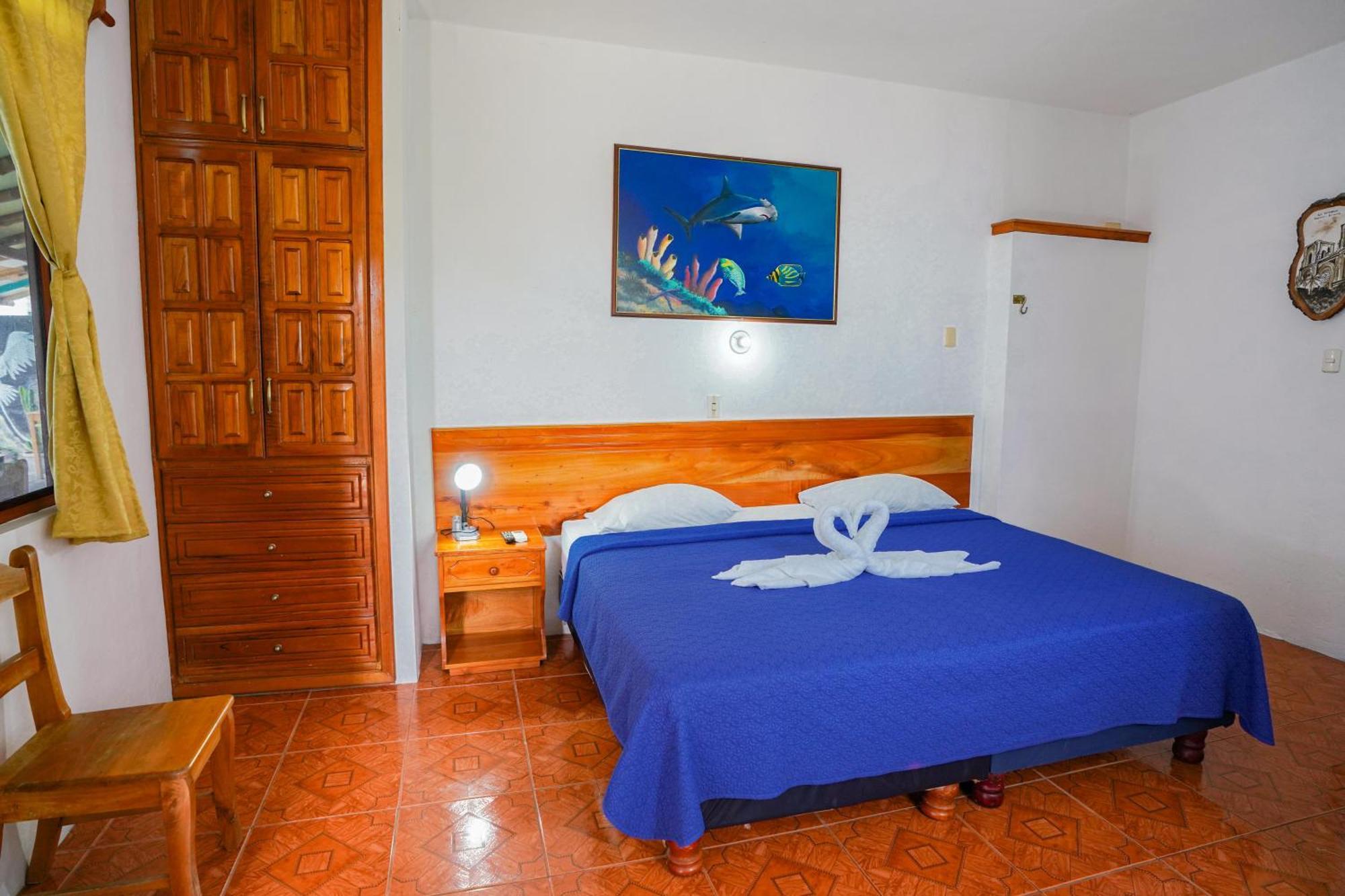 Galapagos Verde Azul Puerto Ayora  Zewnętrze zdjęcie