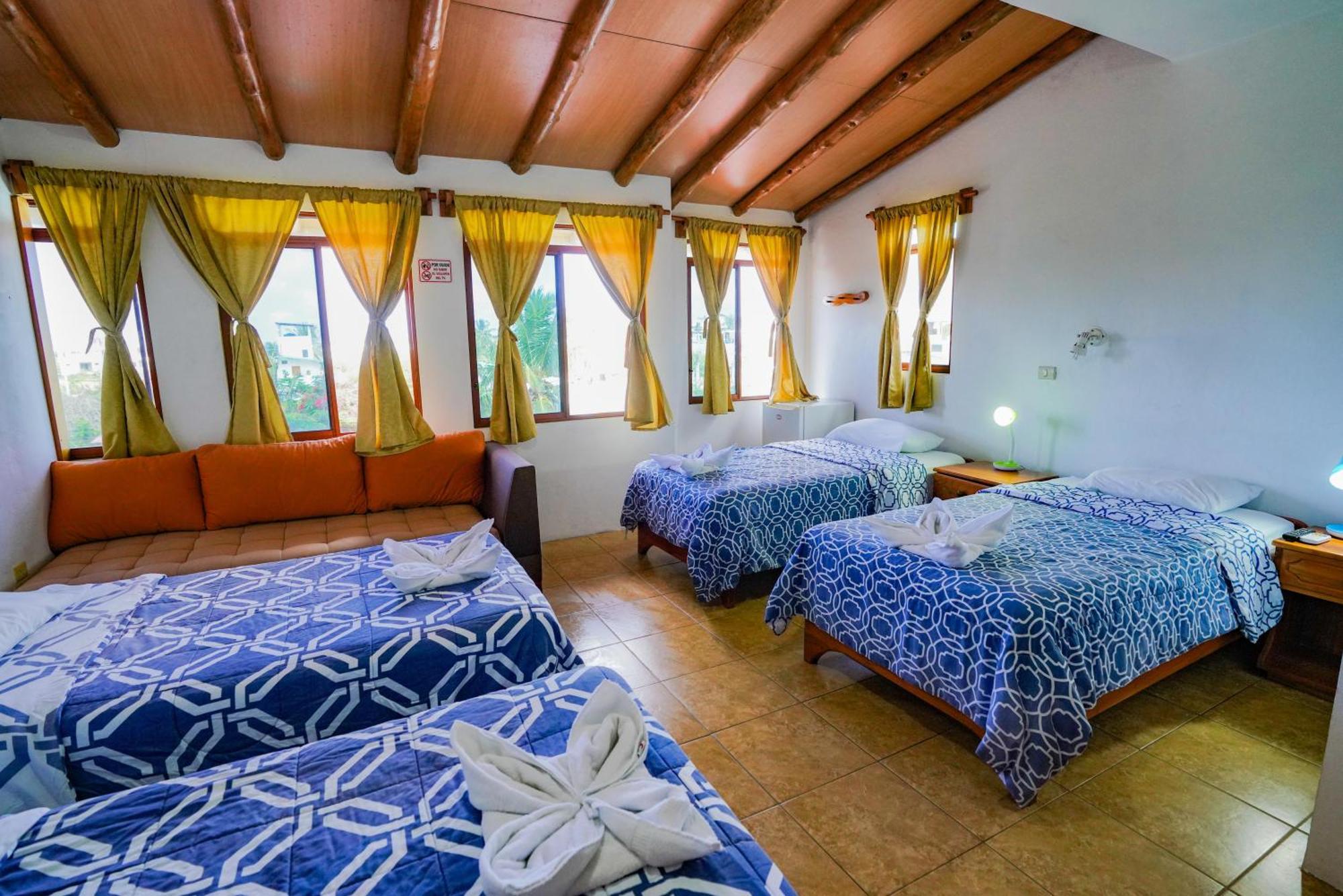 Galapagos Verde Azul Puerto Ayora  Zewnętrze zdjęcie